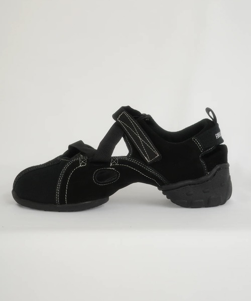 Foundry Mews ファウンドリーミューズ　35 Foundry Mews スニーカー 「Foundry Mews/ファウンドリー