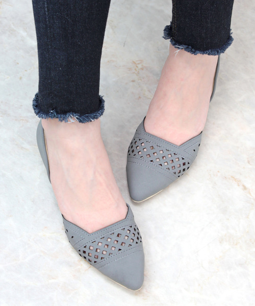 Libertydoll 履いた時のシルエットがきれいなカットワークセパレートフラットパンプス Buyee An Online Proxy Shopping Service Shop At Zozotown Bot Online