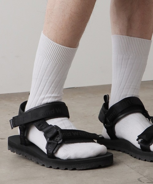 AND WANDER | and wander/アンドワンダー Ny JQ tape sandals サンダル