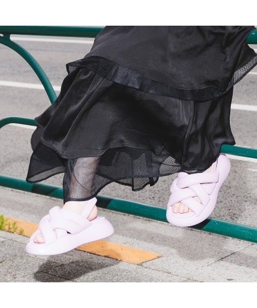 STEVE MADDEN | 厚底パフィーストラップサンダル/STEVE MADDEN