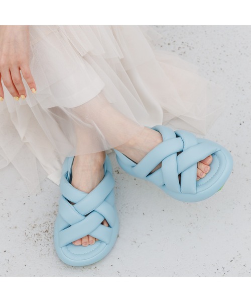 STEVE MADDEN | 厚底パフィーストラップサンダル/STEVE MADDEN
