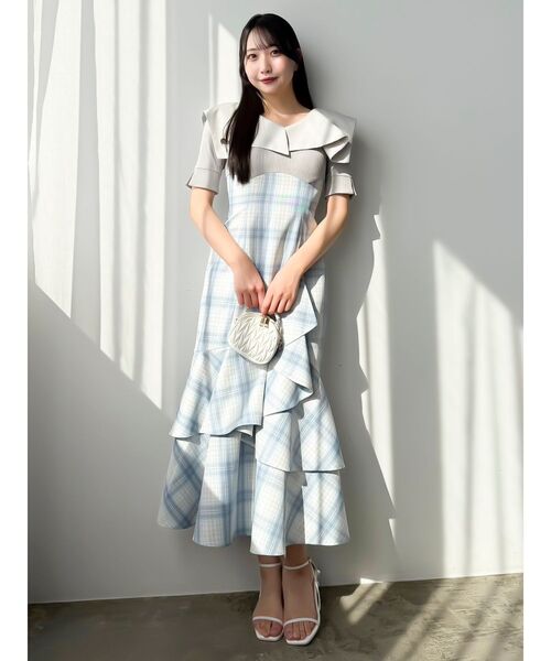 dazzlin アメスリフリルシェイプワンピース オフホワイト S dazzlin ワンピース アメスリフリルシェイプワンピース