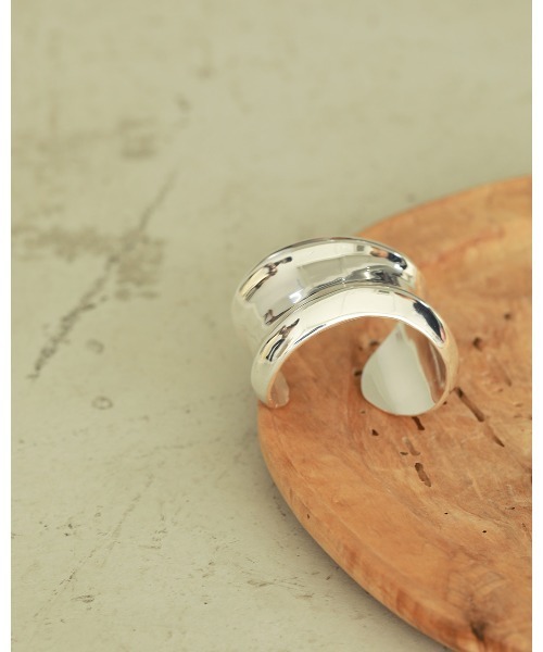 TODAYFUL Nuance Wide Cuff美品 TODAYFUL(トゥデイフル) / Life's online store（ライフズ