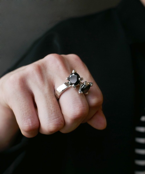 【amiri】e.m. ゆれリング　ブラックジルコニア e.m. 指輪 リング SILVER925ブラックジルコニアゆれリング