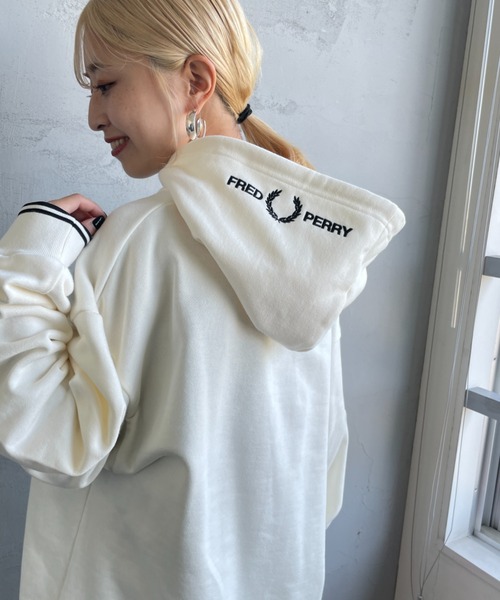 FRED PERRY フレッドペリー 別注 フードロゴ 刺繍 パーカー S FRED PERRY パーカー 「FRED PERRY/フレッドペリー」 別注