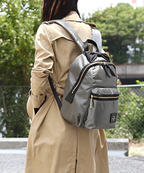 美品 LANVIN en Bleu トロカデロ リボンモチーフ ナイロンリュック LANVIN EN BLEU | トロカデロ リボンモチーフ ナイロンリュック