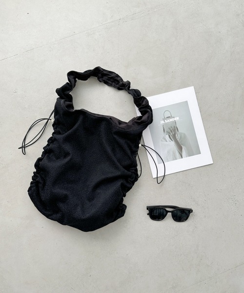 UN+FRAME | shirring glitter shoulder bag／シャーリングドロスト