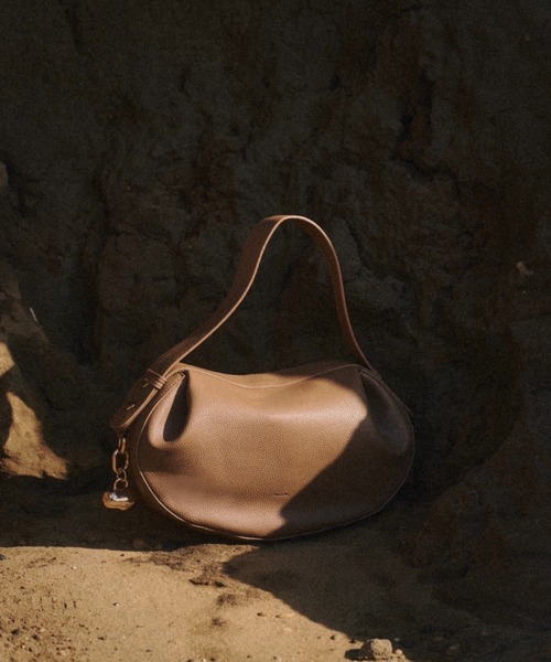 nunela 2way soft hand bag【No.1】 ブラック 2way soft hand bag【No.1】（ハンドバッグ）｜nunela（ヌネラ