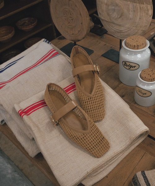 DANIELLA&GEMMA | フラワーモチーフサンダル - Buyee, an Online