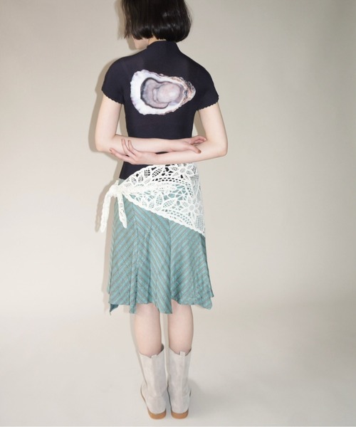 musubore pleatsed print tops 牡蠣T musubore】pleated print tops - メルカリ