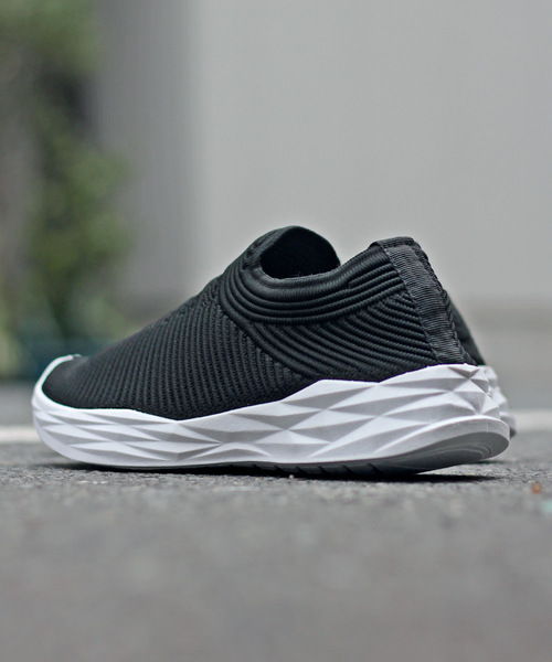 a フライニットスリッポンスニーカー Buyee An Online Proxy Shopping Service Shop At Zozotown Bot Online