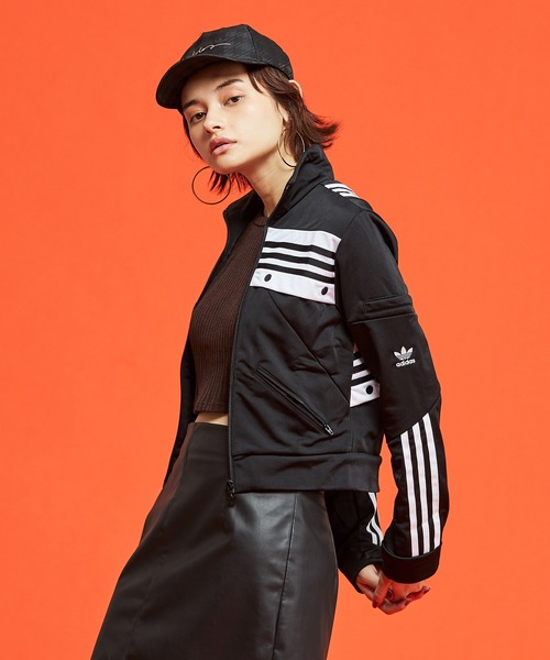 アディダス ブラックピンク ジェニ ダニエルカタリ アディブレイク