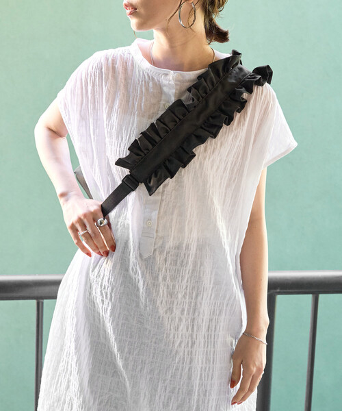 OUTDOOR × FREAKS STOREフリルベルトワンショルダー バッグ OUTDOOR 