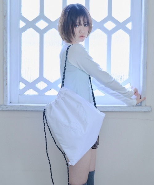 Smyeon Wing motif knapsack 羽モチーフナップザック SMYEON | Wing motif knapsack/羽モチーフナップザック - Buyee