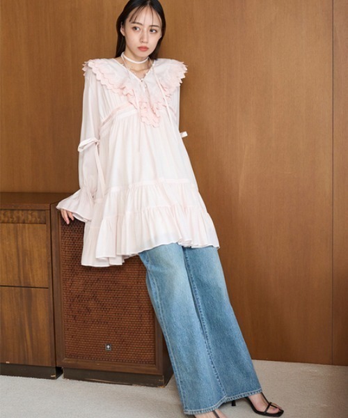 SNIDEL コットンライクラッフルカラーチュニック半袖バージョン SNIDEL コットンライクラッフルカラーチュニック半袖バージョン