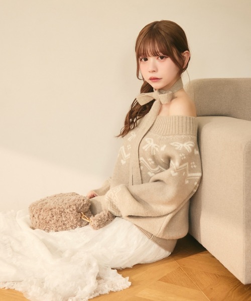 TITTY&CO. | ノルディック柄リボン付きオフショルダーニット - Buyee