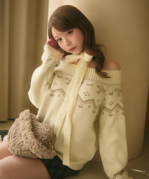 TITTY&CO. ノルディック柄リボン付きオフショルダーニット グレー TITTY&CO. | ノルディック柄リボン付きオフショルダーニット - Buyee