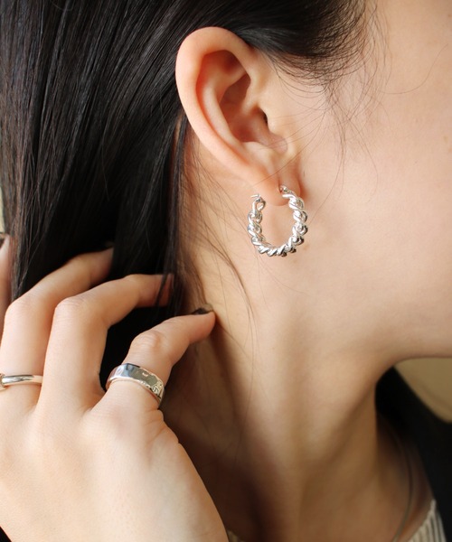 E.M. | 【ZOZOTOWN限定】チェーンフープピアス（M） - Buyee, an 