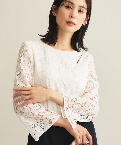 INDIVI | 【レイヤードにおすすめ】レース切り替えカットソー - Buyee