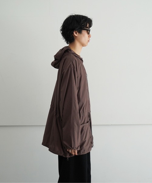 82477839b_b_11_500.jpg