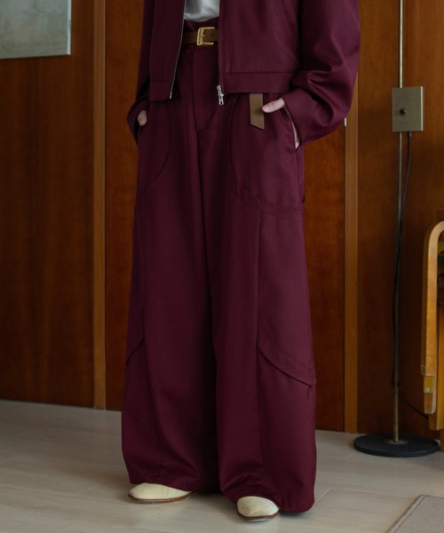 パンツ Wide straight curve tuck trousers SOERTE | Wide Straight