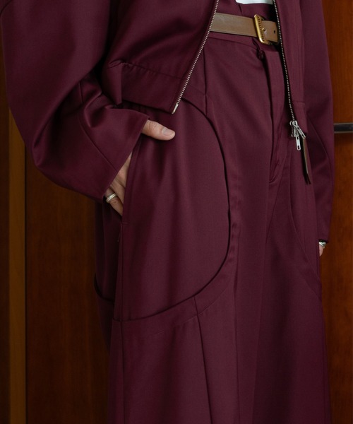 パンツ Wide straight curve tuck trousers SOERTE | Wide straight curve tuck trousers /ワイドストレートカーブ