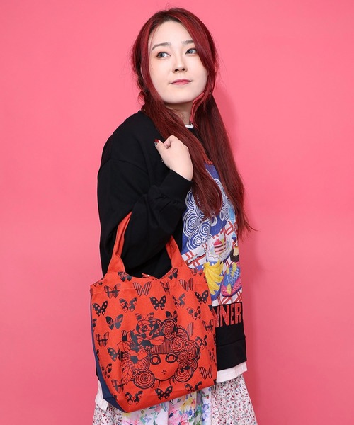 【新品】ScoLar柄 中綿ジャケット バッグ2つセット パッチワーク SCOLAR | 661435：スカラーちゃん×蝶々柄配色ランチトートバッグ