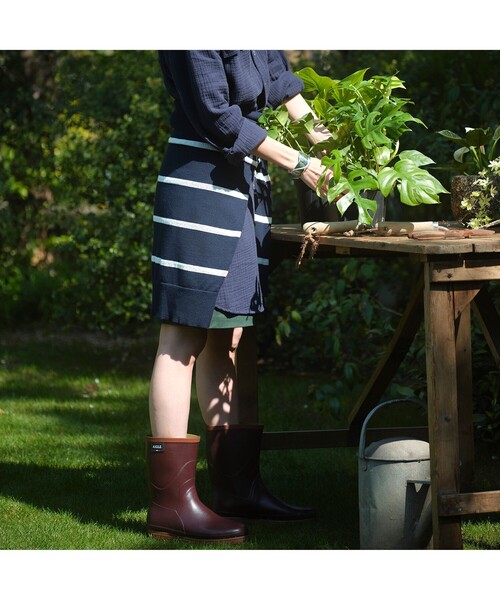 AIGLE乗馬ブーツとヘルメット AIGLE乗馬ブーツとヘルメット