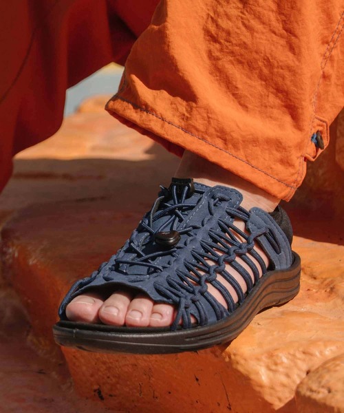 キーン ユニーク ツー オーティー ナバル アカデミー/ブラック サンダル KEEN UNEEK 2 OT Naval Academy/Black 1028572 キーン KEEN M SEANIK H2 NAVAL-ACADEMY⁄GOLD-FLAME ネイビー系