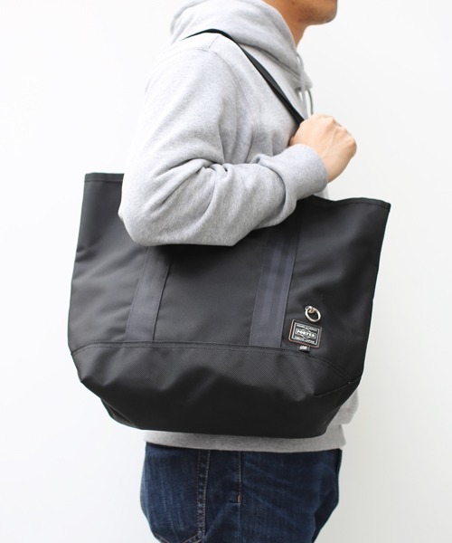 Porter Porter ポーター トートバッグ ブランド ブラック シンプル プレゼント 通勤 通学 人気 おしゃれ おすすめ カジュアル 大学生 ビジネス コラボ Buyee An Online Proxy Shopping Service Shop At Zozotown Bot Online