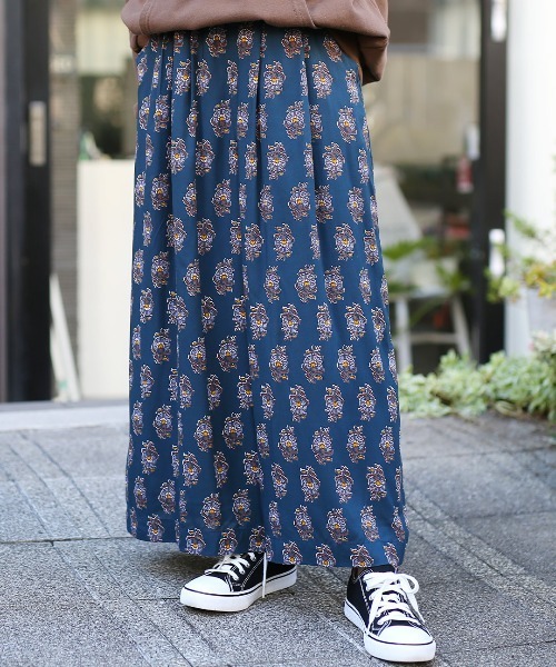 チチカカ | ウォッシャブルレーヨンフラワープリントパンツ - Buyee