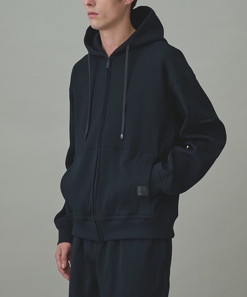 ぎゅな様　tricot comme des garcons 06AW 06AW Tricot Comme Des Garcons Sequined Ruffle Knit Sweater