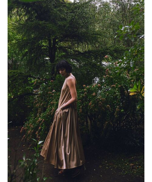 UN3D.タイプライターギャザーワンピース UN3D. | アンイーヴンネス